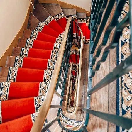 Luxia & Hotel Parigi