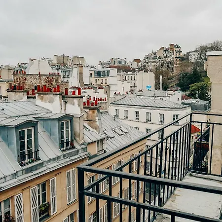 Luxia & Hotel